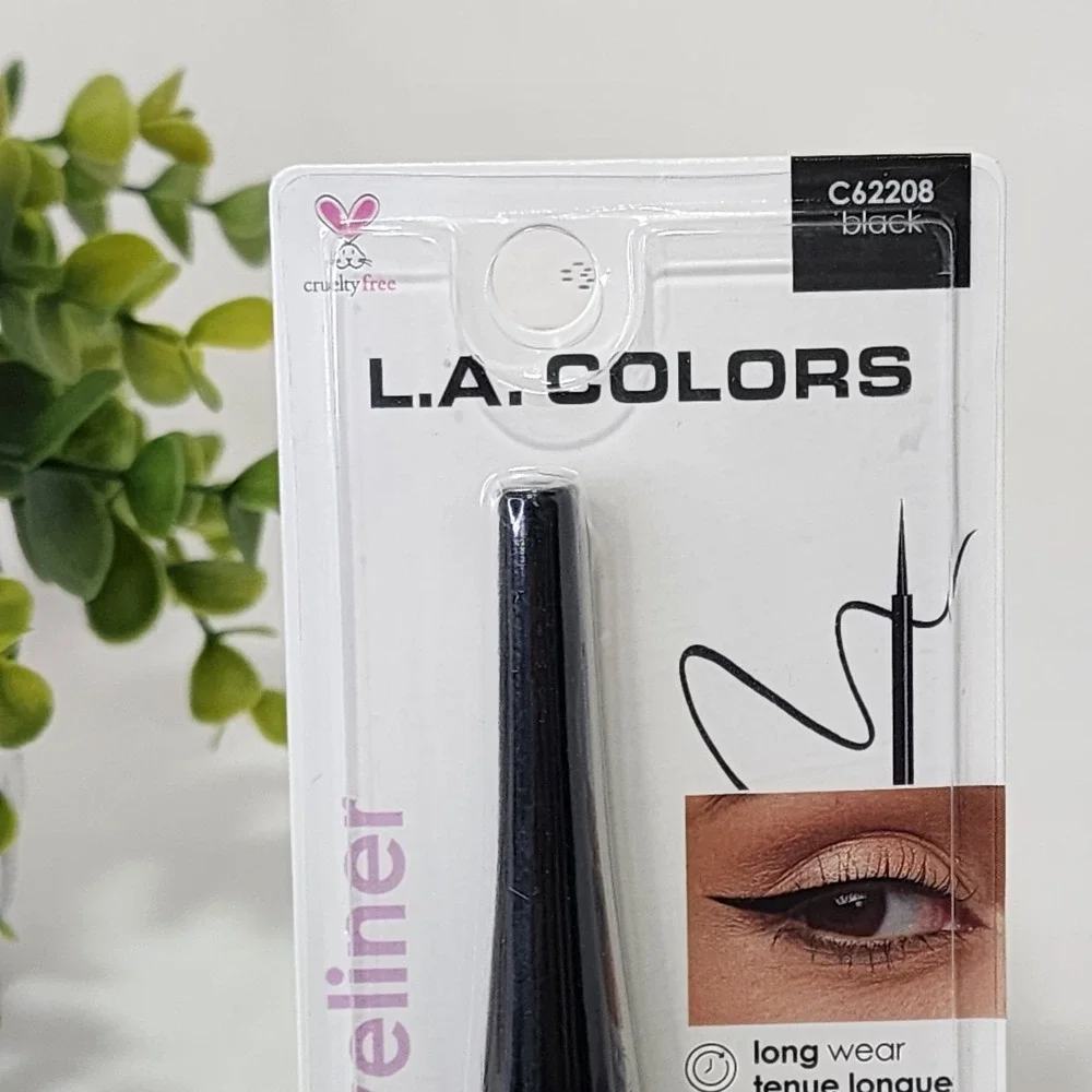 L.A. COLORS Liquid Eyeliner Black C62208 ~ Ultra Fine Brush Tip ~ Long Wear ~New